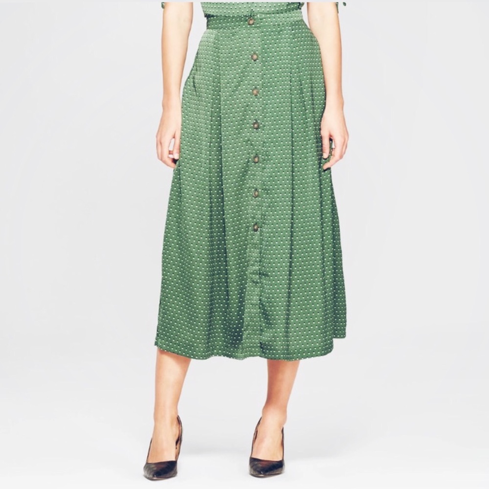 5 for $25 !!!Green & White Polka Dot Midi Skirt